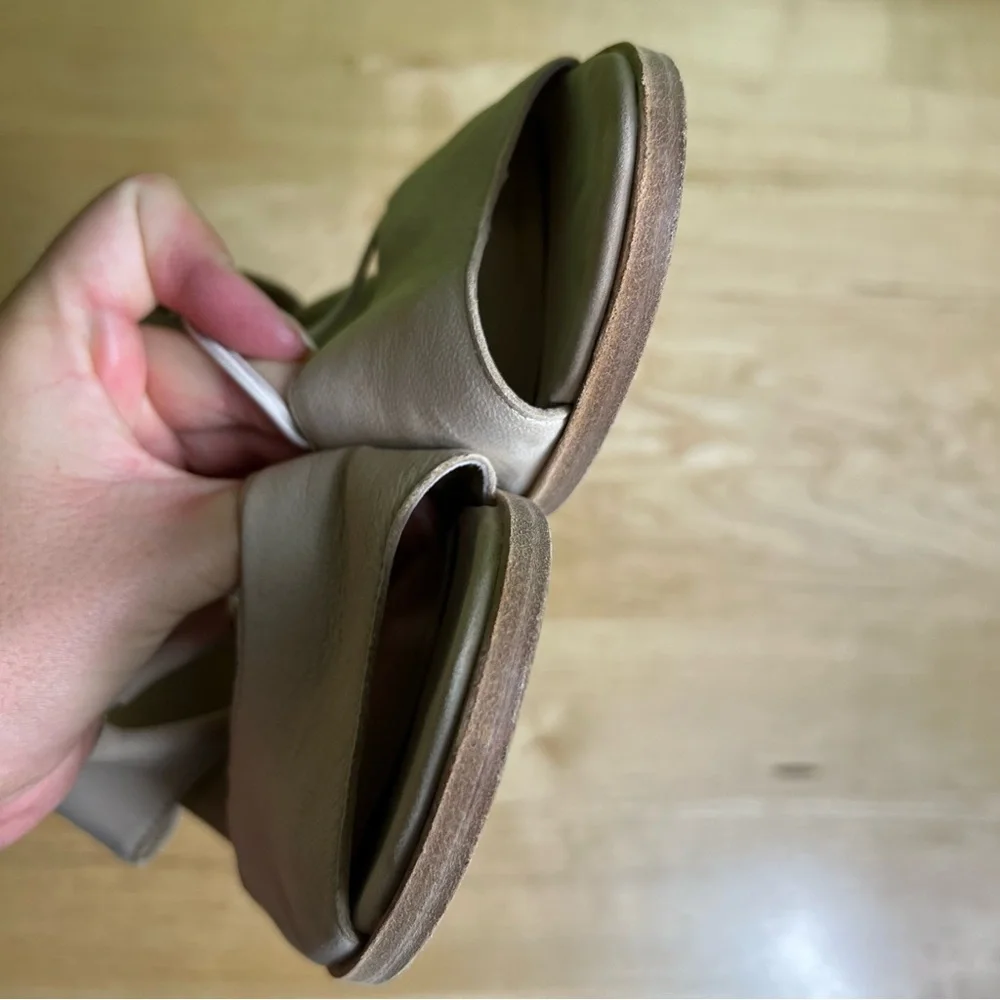 Eileen Fisher doe Open Toe Casual Ankle Strap Sandals size 7.5
